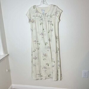 Aria Womens Small Floral‎ Nightgown Cream Purple Lace Trim Henley Short Sleeve